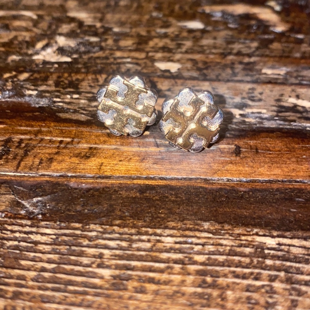 Tory Burch logo stud earrings in silver and gold